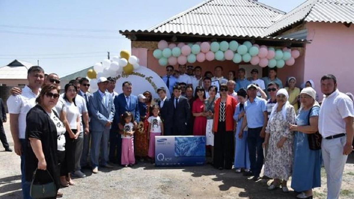 Түлектер Түлектер