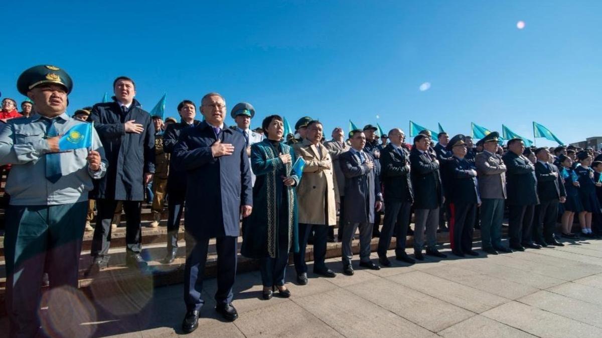 Жетісу облысында Мемлекеттік ту көтеру рәсімі өтті Жетісу облысында Мемлекеттік ту көтеру рәсімі өтті