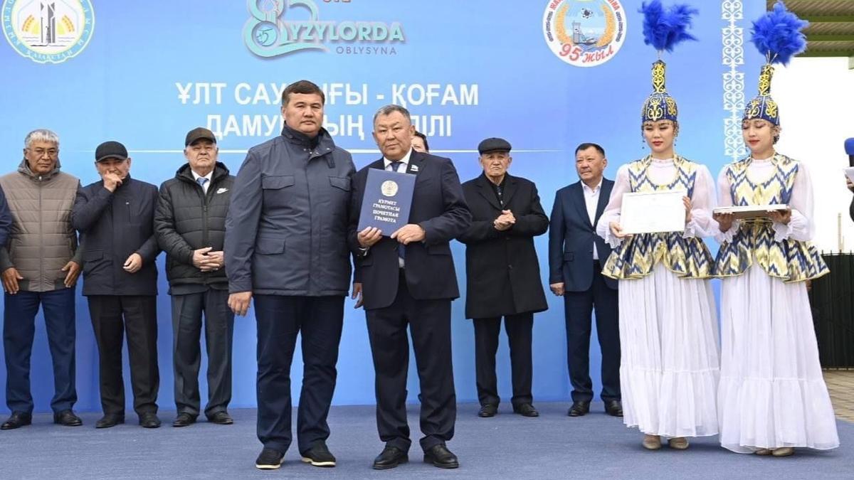 Нұрлыбек Нәлібаев мәдениет үйінің ашылуында Нұрлыбек Нәлібаев мәдениет үйінің ашылуында