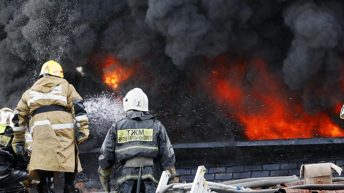 В ДЧС также уточнили, что погибшие снимали сгоревшую времянку в аренду.