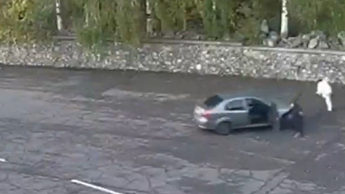 Автомобиль