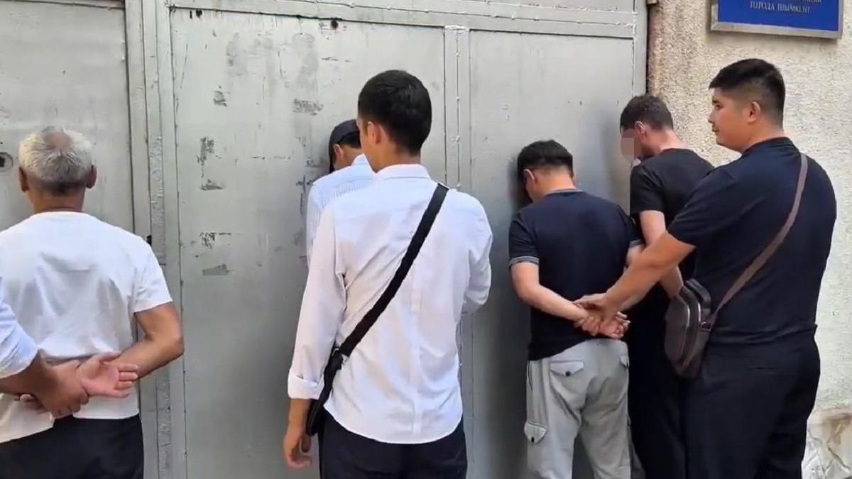 Задержанные