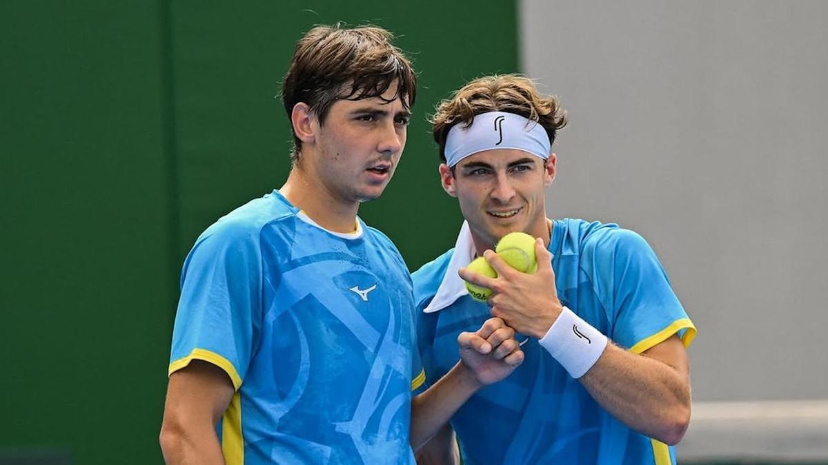 Казахстанские теннисисты Александр Шевченко и Тимофей Скатов (слева направо)