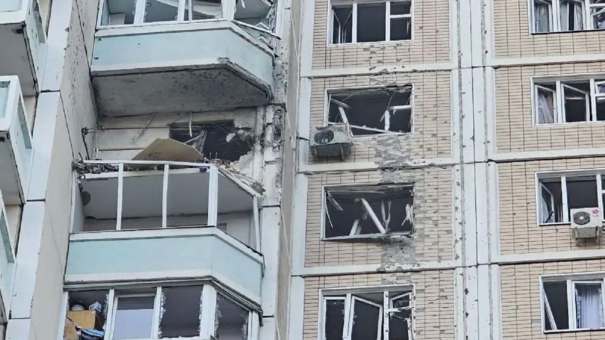 Поврежденный дом в Подмосковье