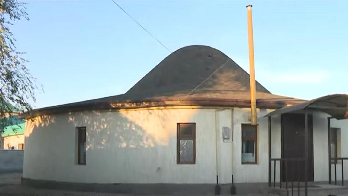 Кірпіштен қаланған киіз үй Кірпіштен қаланған киіз үй