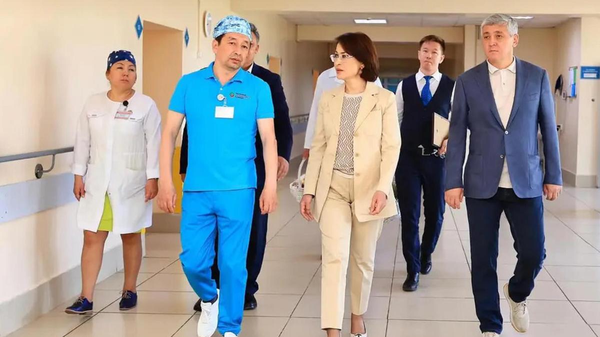 Визит Акмарал Альназаровой Визит Акмарал Альназаровой