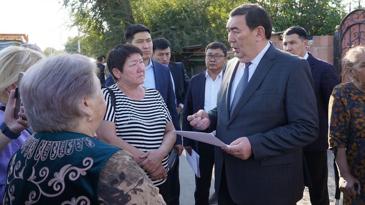 Таразда өрттен зардап шеккен отбасыларға көмек көрсетілді