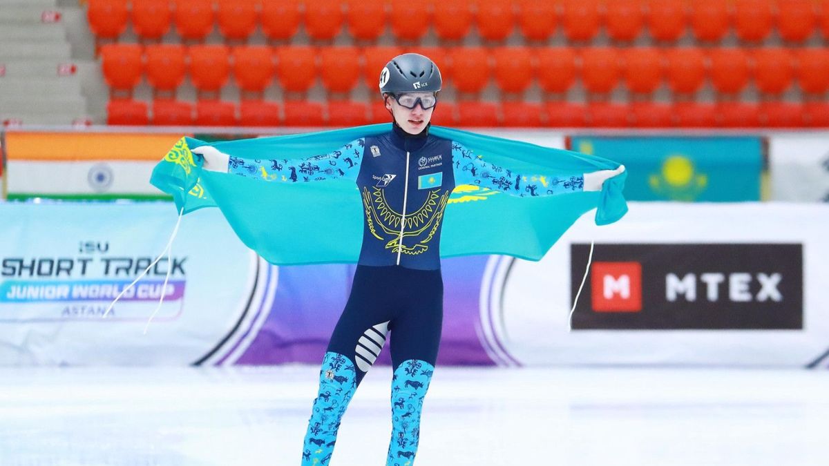 Казахстанский шорт-трекист Богдан Вехов