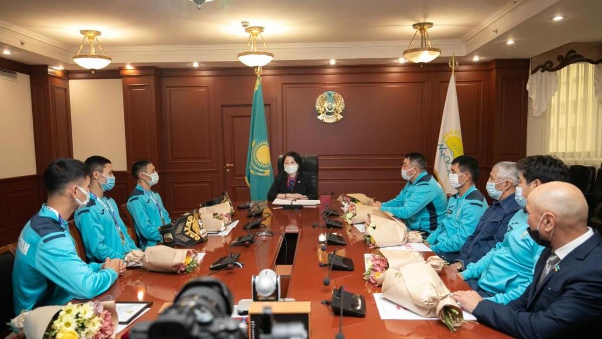 Райымқұлова бокстан әлем чемпионатының жеңімпаздары мен жүлдегерлерін марапаттады