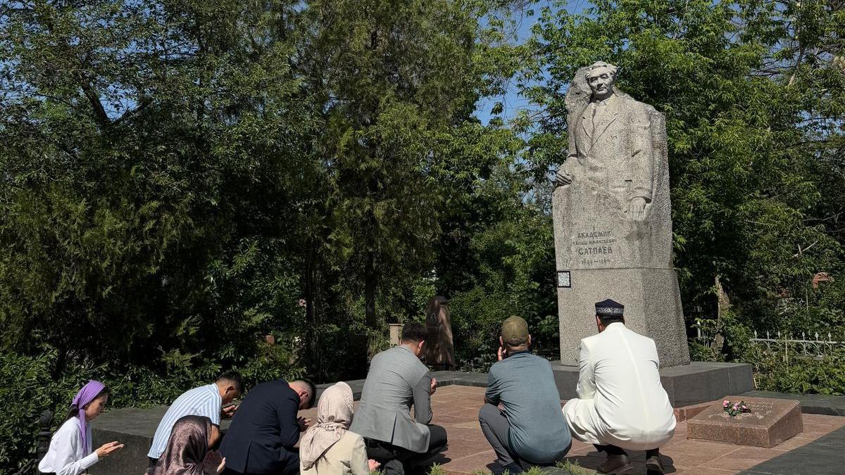 Қаныш Сәтпаевтың зираты Қаныш Сәтпаевтың зираты