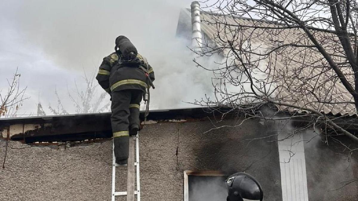 Тушение пожара в Карагандинской области