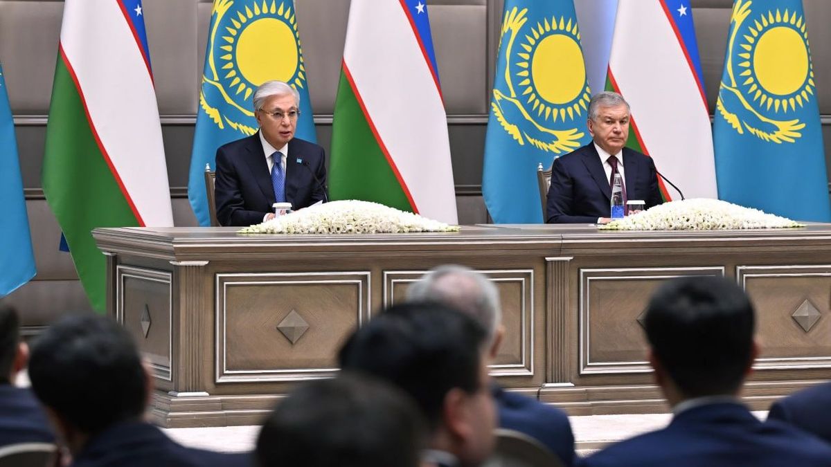 Қазақстан мен Өзбекстан президенттері БАҚ өкілдеріне арналған брифинг өткізді