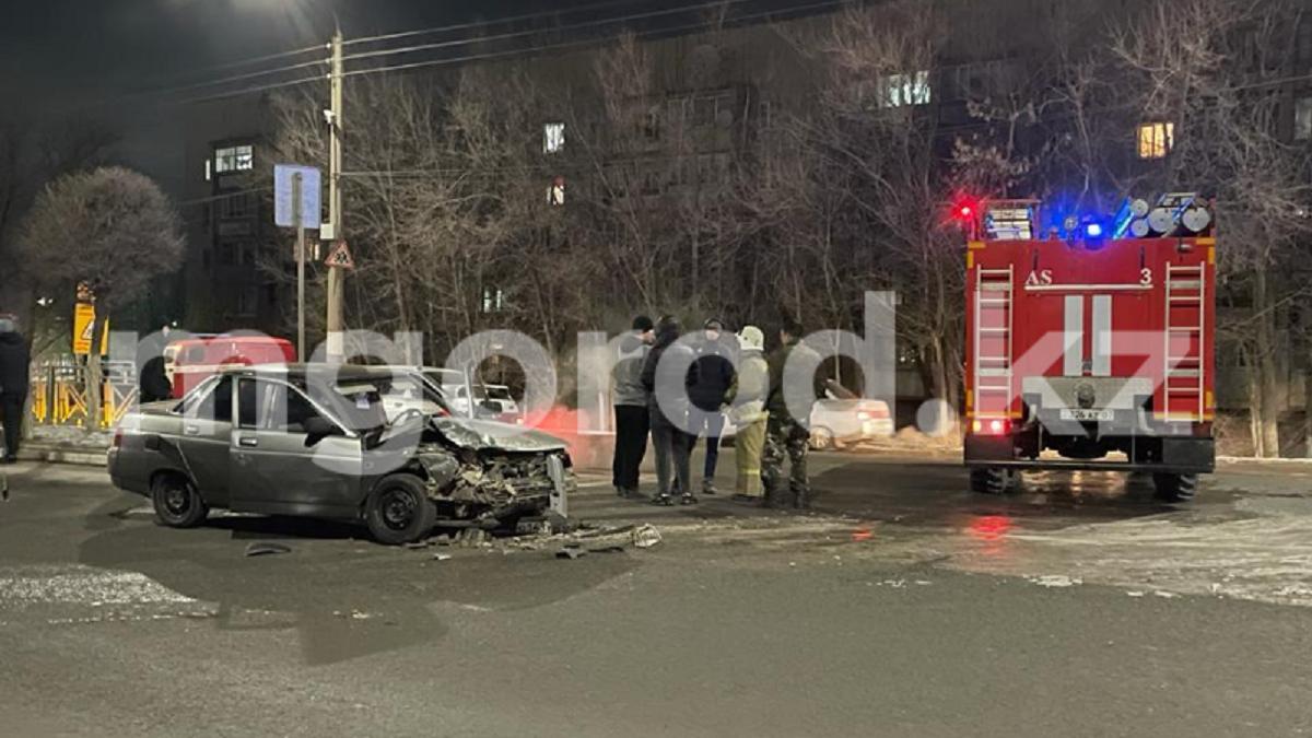 Пожарный автомобиль попал в аварию