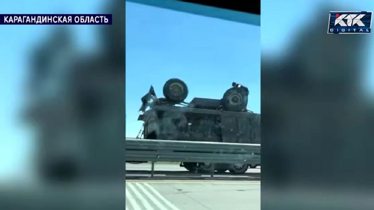Грузовик попал в аварию