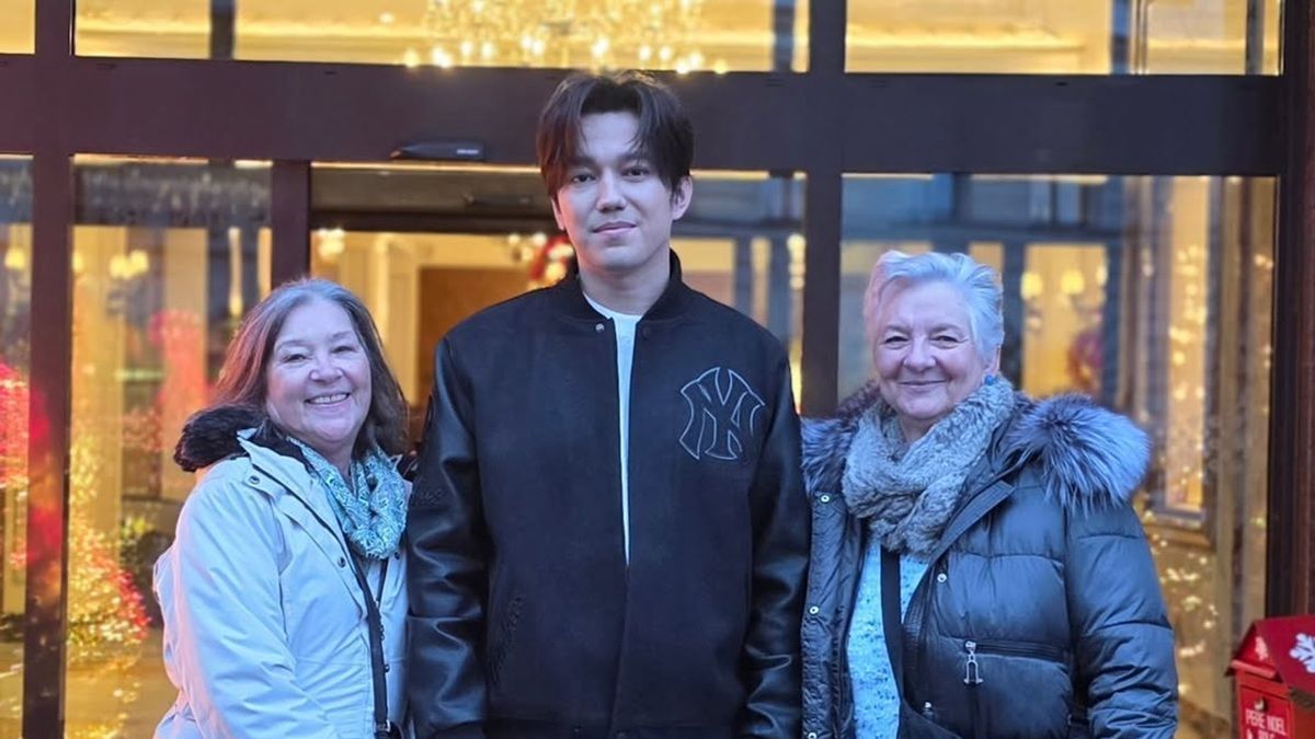 Димаш Кудайберген с фанатами