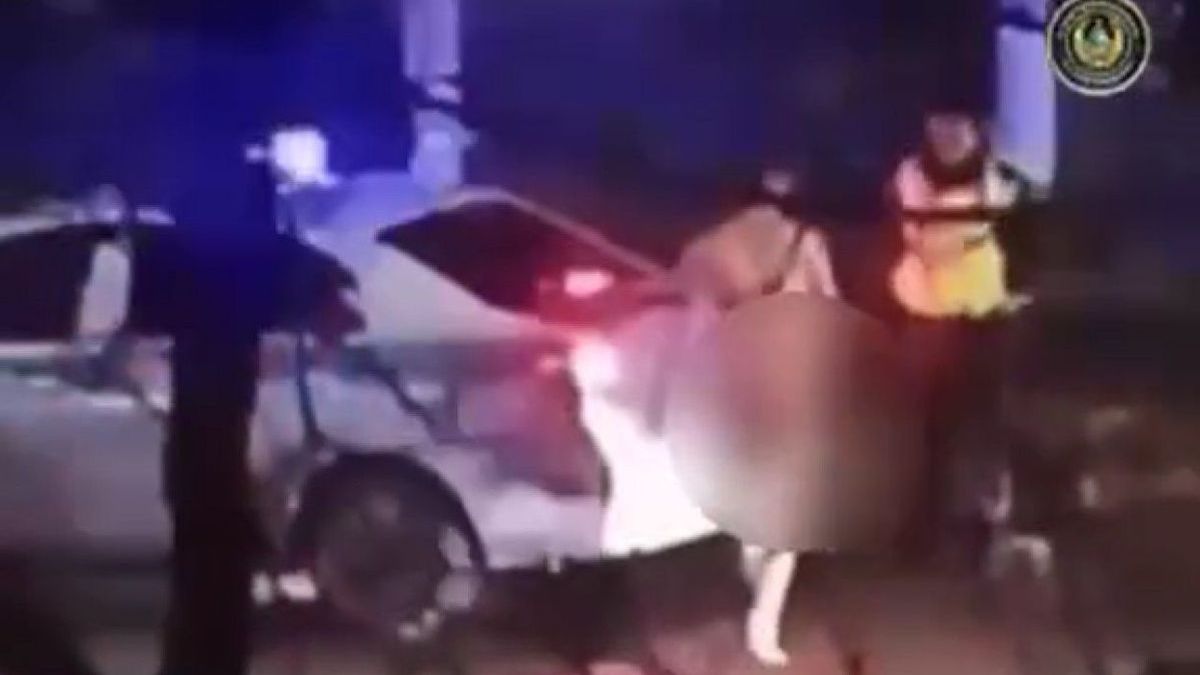 Сыныпта сексуалдық студентпен жыныстық қатынас