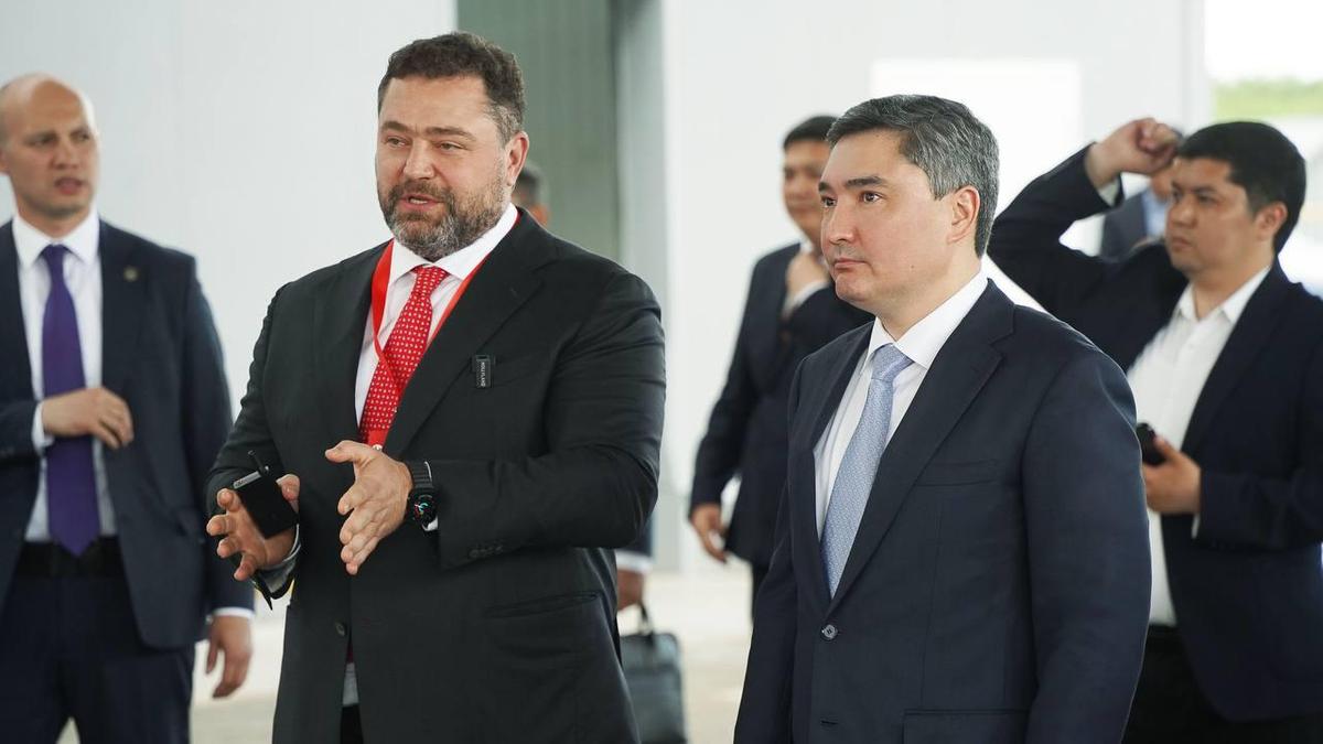 Михаил Ломтадзе и Олжас Бектенов Михаил Ломтадзе и Олжас Бектенов