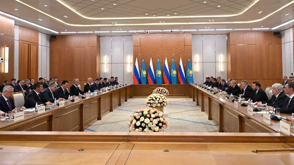 Кеңейтілген құрамдағы келіссөз