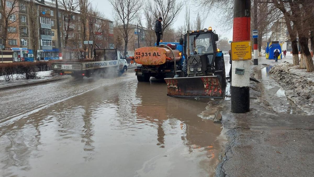 Уральск в воде