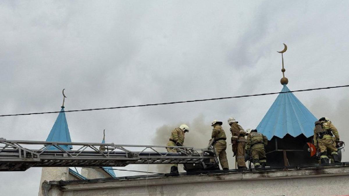 Пожар в мечети в Шымкенте