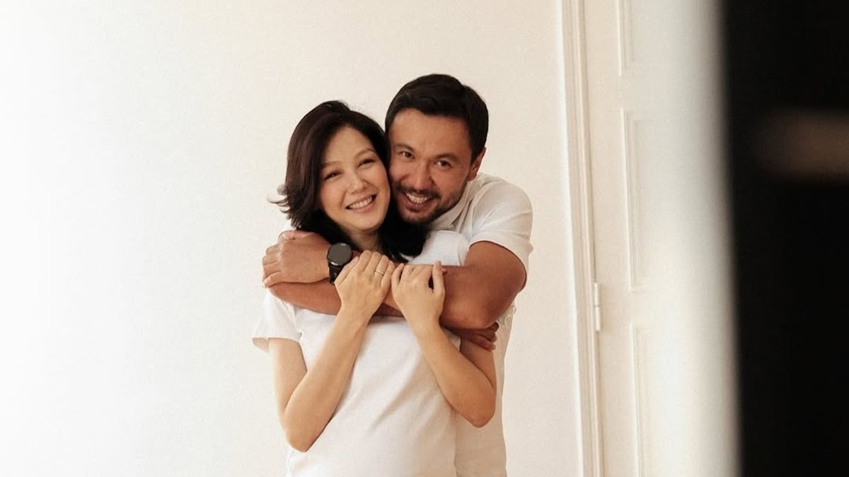 Аружан Джазильбекова с мужем