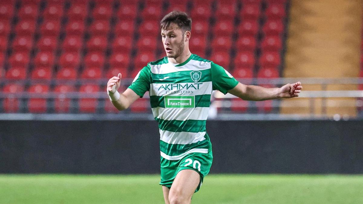 Казахстанский футболист Максим Самородов