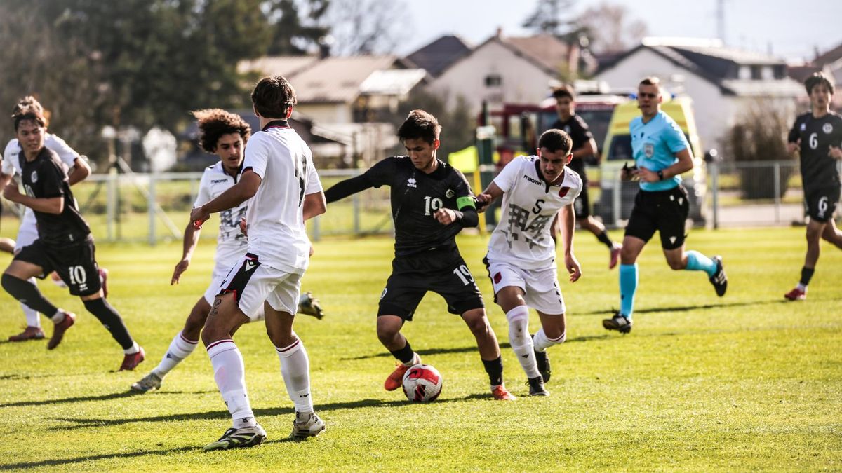 Матч сборных Казахстана и Албании (U17) по футболу