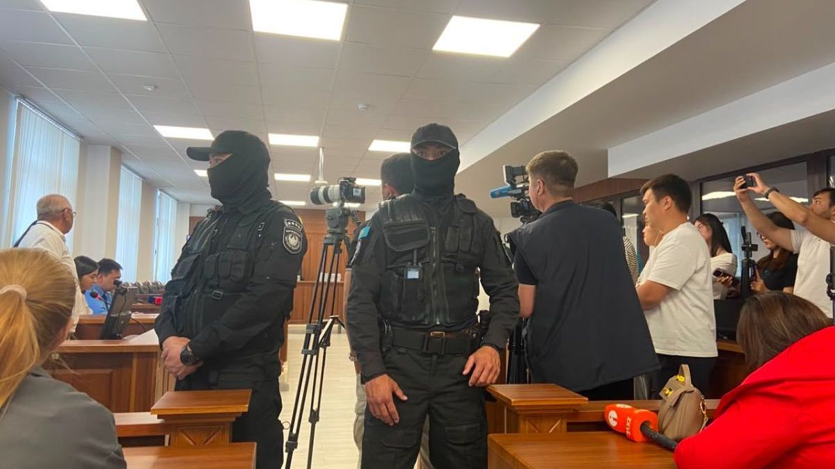 Суд по делу об убийстве семьи