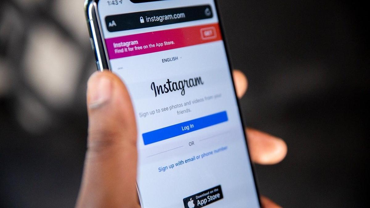 Instagram приложение в телефоне