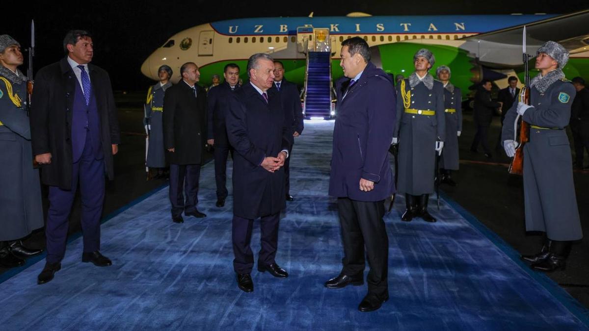 Шавкат Мирзиёев пен Әлихан Смайылов Шавкат Мирзиёев пен Әлихан Смайылов