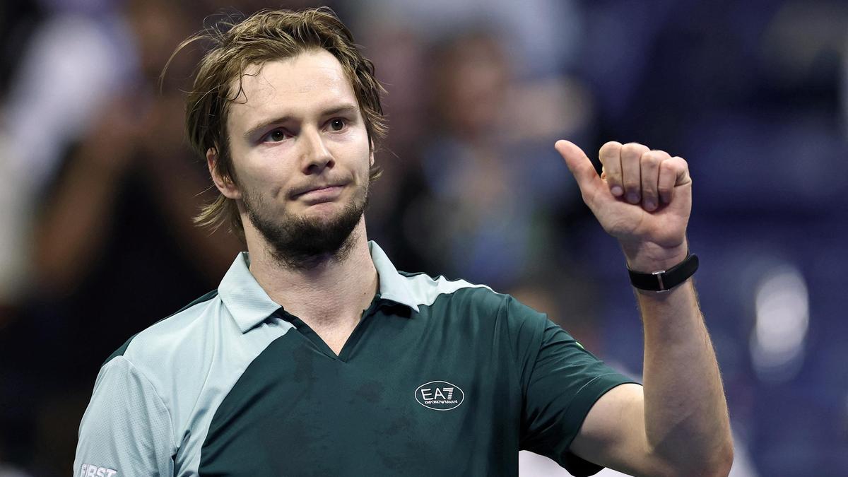 Казахстанский теннисист Александр Бублик