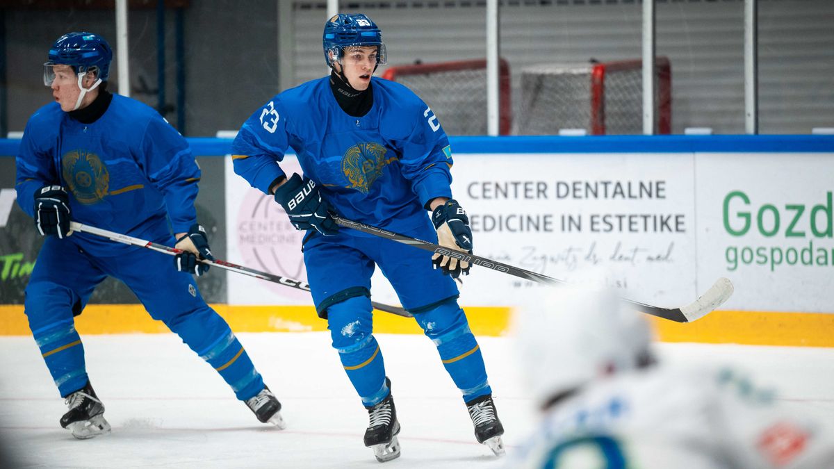 Молодежная сборная Казахстана по хоккею