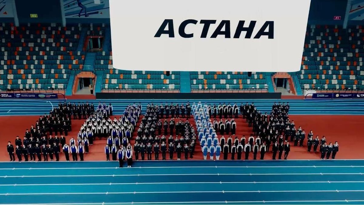 Флешмоб в честь завершения Года рабочих профессий