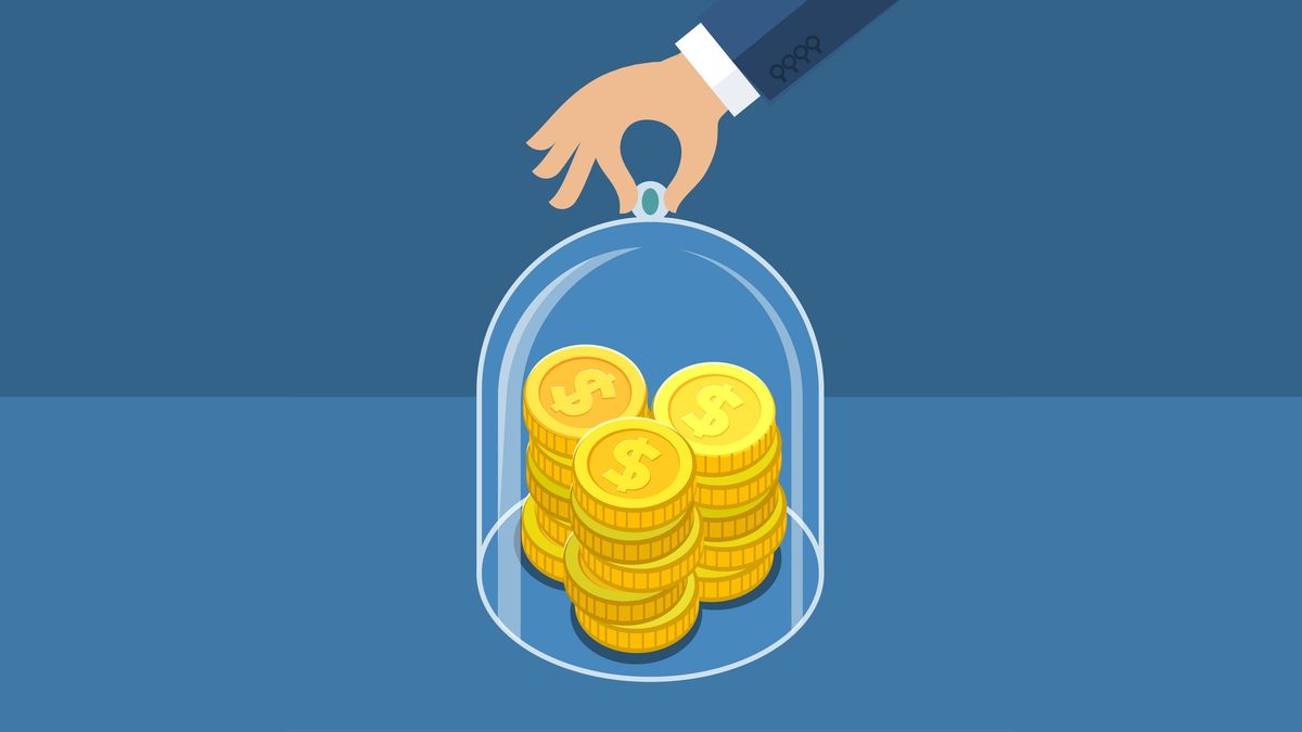 Деньги под колпаком