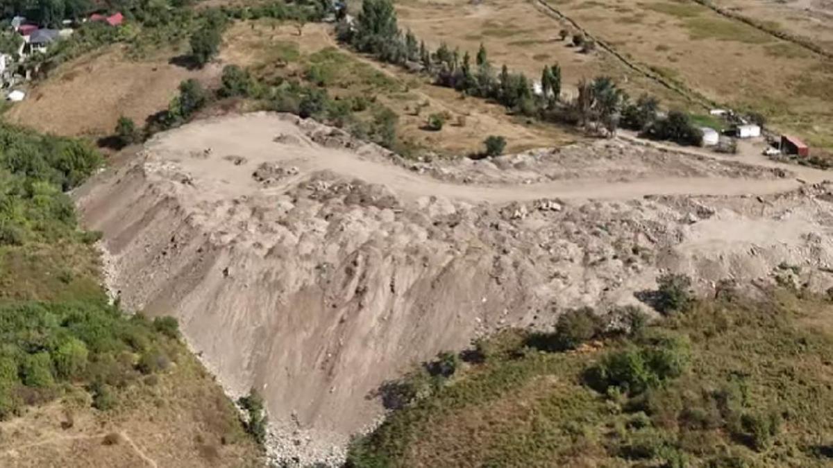 Засыпанный лог