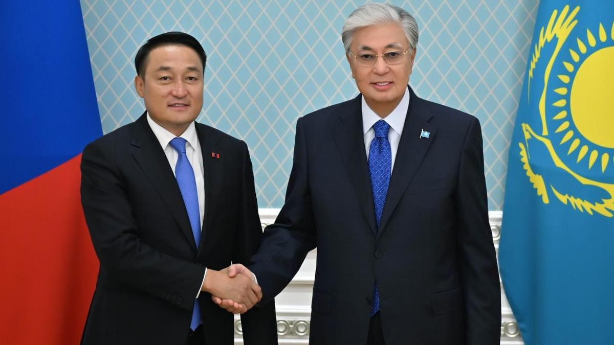 Касым-Жомарт Токаев и Дашзэгвийн Амарбаясгалан