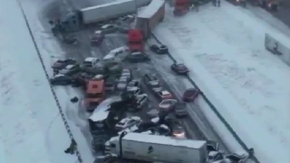 Массовая авария в США