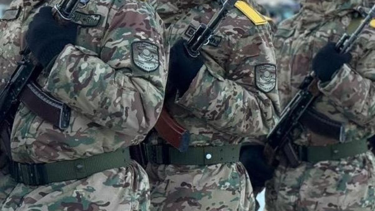 Военнослужащие