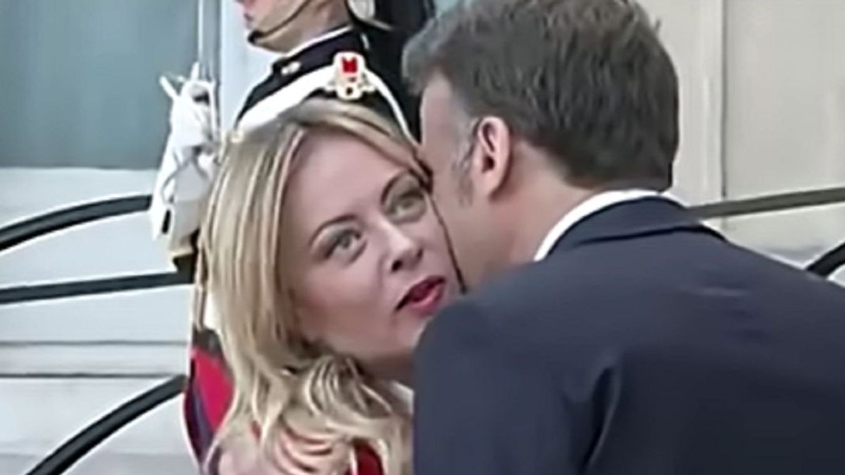 Джорджа Мелони и Эммануэль Макрон