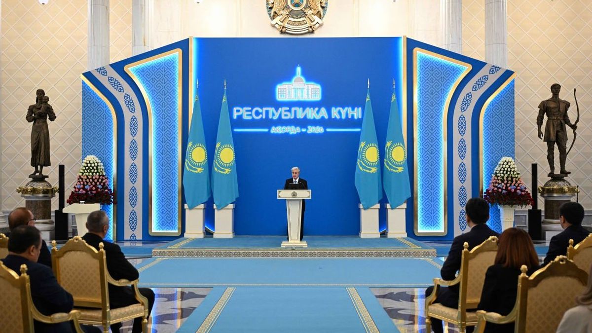 "Никогда не будет предано забвению имя первого президента": Токаев - о роли Назарбаева в становлении Казахстана