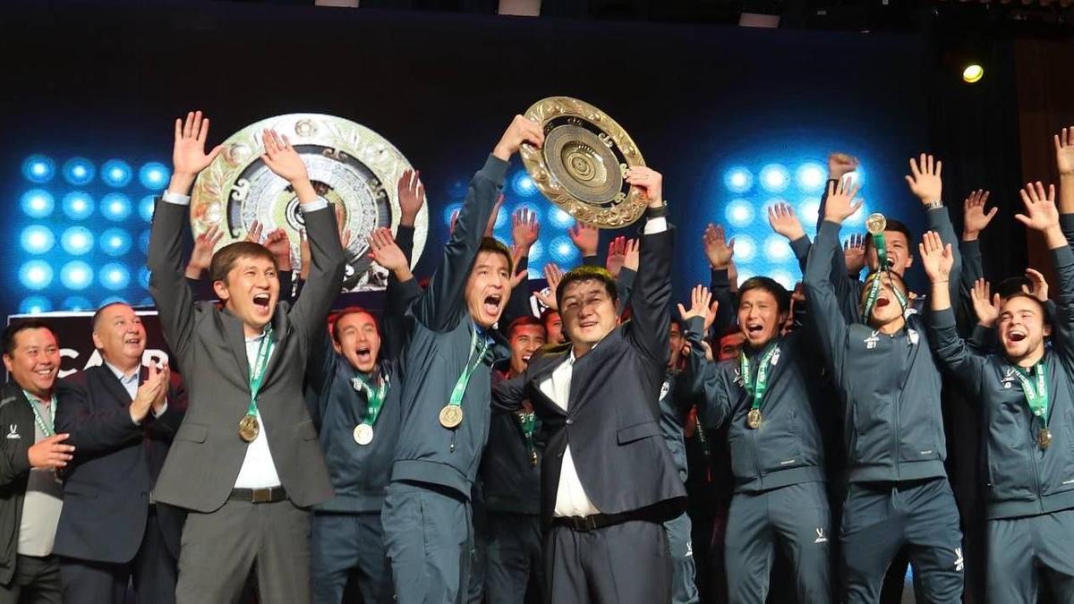 Чествование футболистов