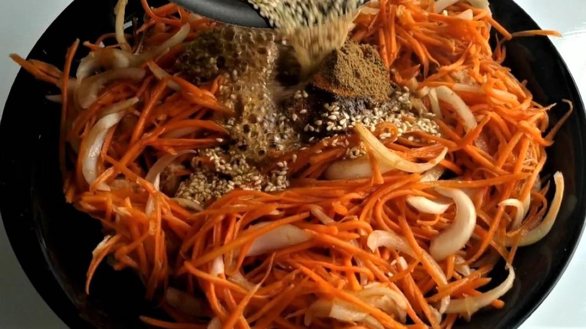 Ошпаривание специй маслом