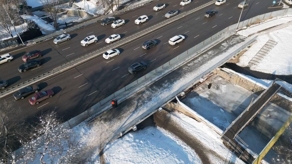 Строительство моста в Алматы