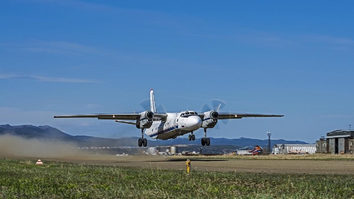 Самолет Ан-26