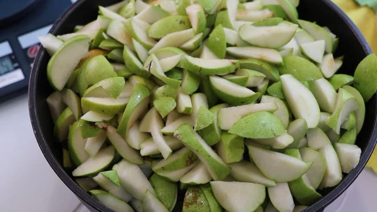 Нарезка груш