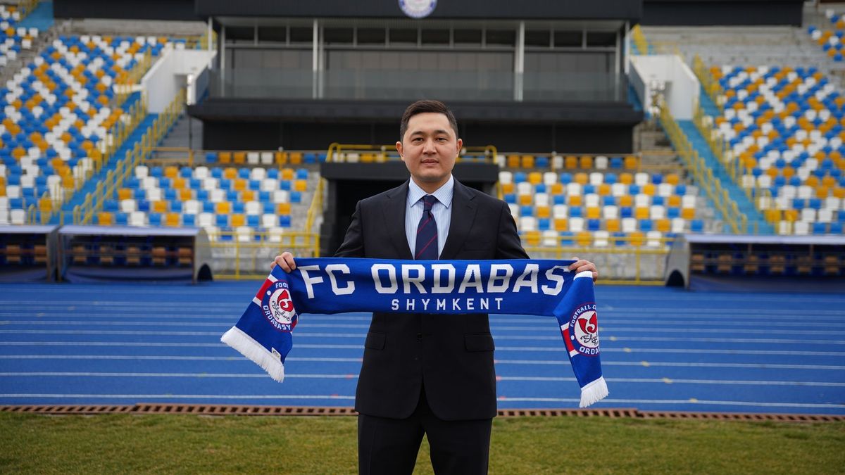 Дархан Қызайбаев