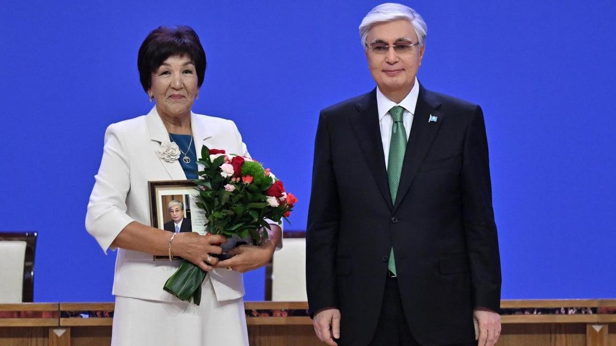 Касым-Жомарт Токаев и Ляззат Муканова.