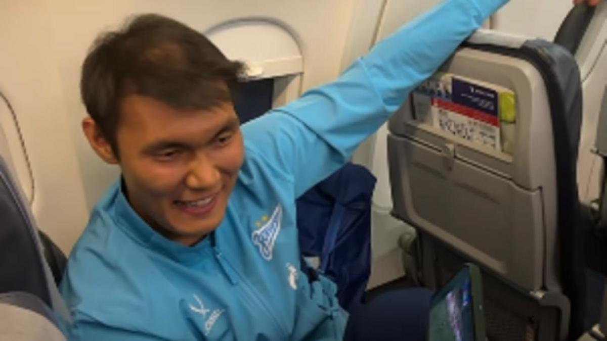 Нуралы Алип радуется победе "Кайрата"