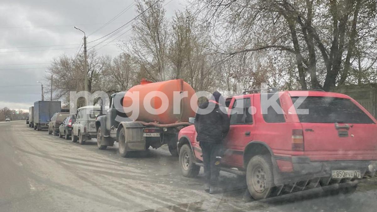 Очереди на АГЗС в Уральске