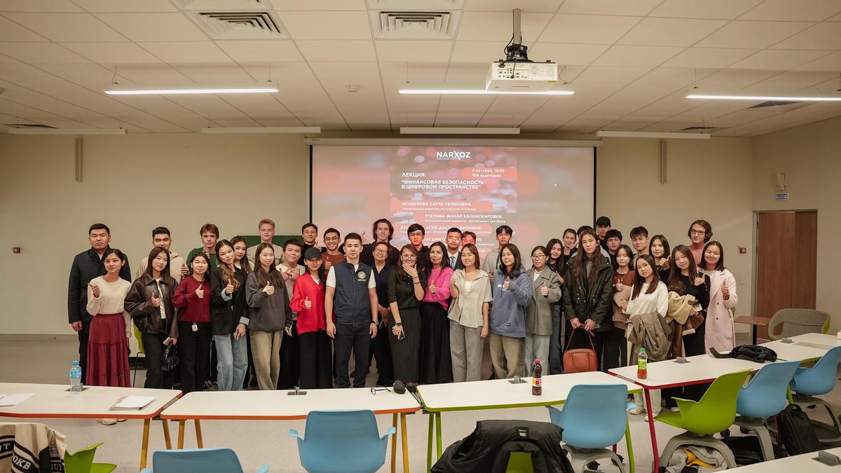 Эксперты предупреждают студентов об опасной "подработке" в сети